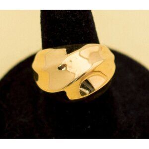 Vintage Gold Tone Ring Size 7 by Avon i15